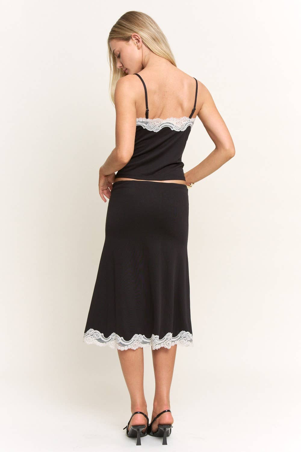 BTS894C - SCALLOPED LACE TRIM DETAIL CAMISOLE SKIRT SET